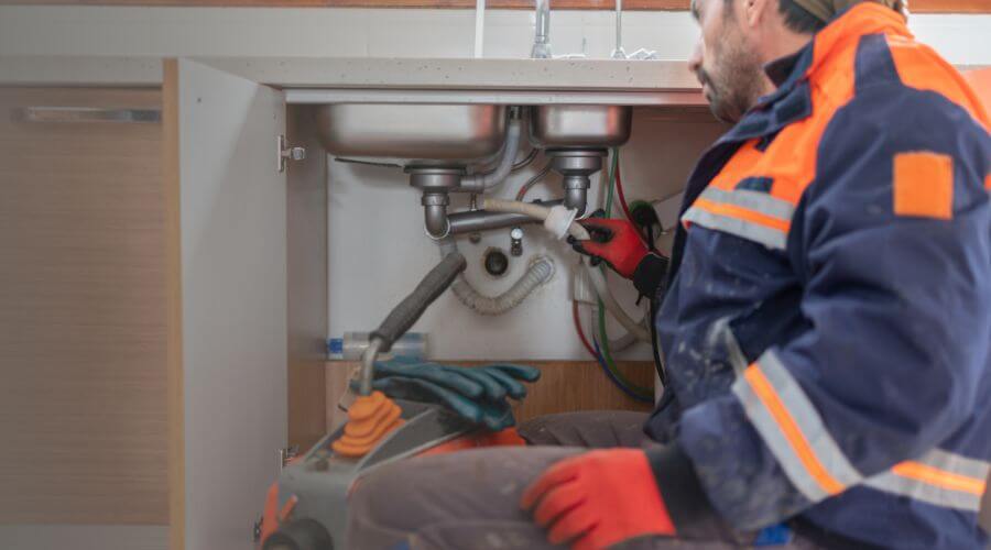 Professional slab leak plumber services in Arrowsmith, IL